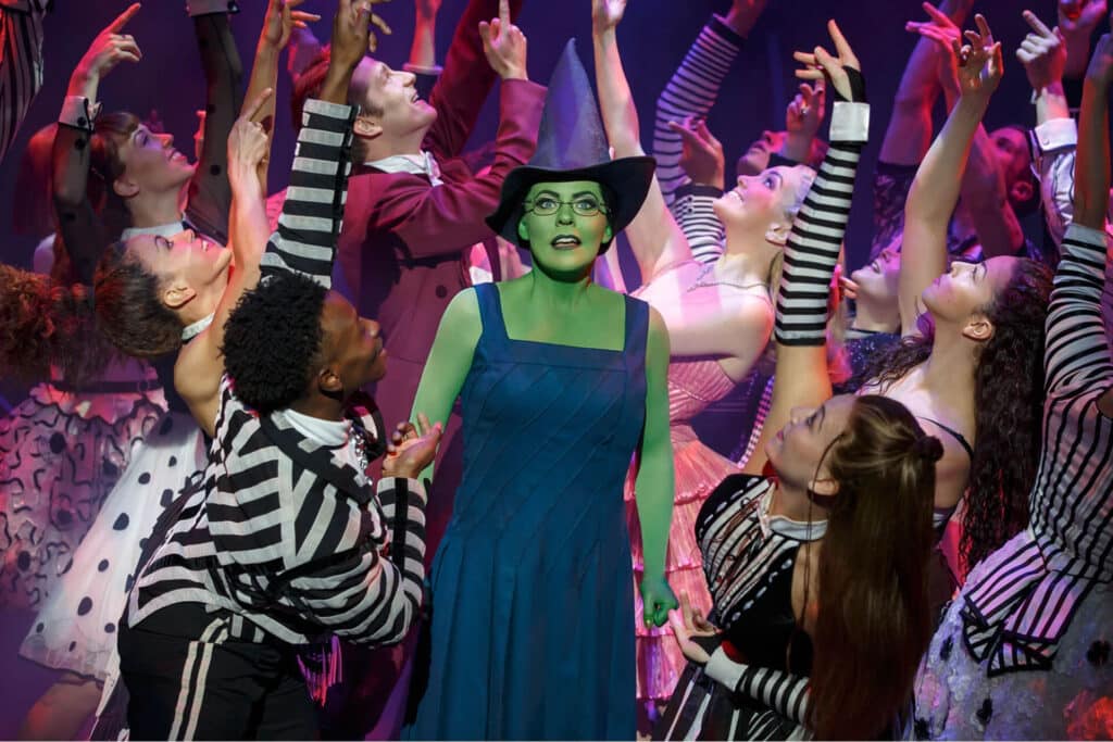 Broadway-Performance-Wicked